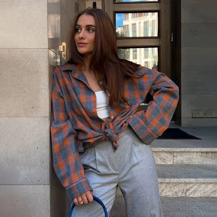 New Vintage Women Oversized Long Sleeve Plaid Shirt Blouse Tops Autumn Winter Button down Loose Lapel Pocket Shirt Korean Style