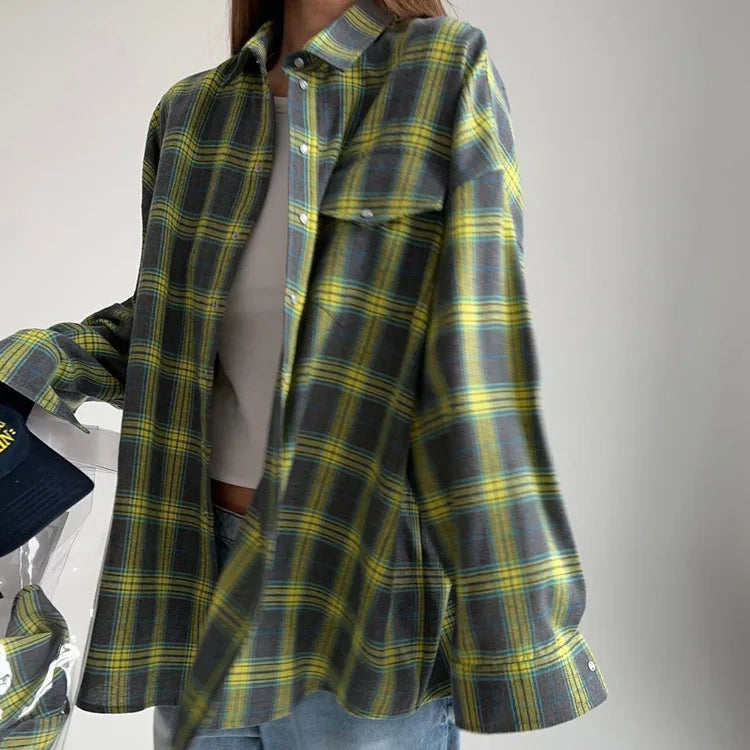 New Vintage Women Oversized Long Sleeve Plaid Shirt Blouse Tops Autumn Winter Button down Loose Lapel Pocket Shirt Korean Style